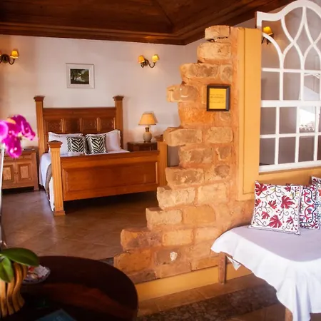Almaserra Vila Hotel Tiradentes Exterior photo
