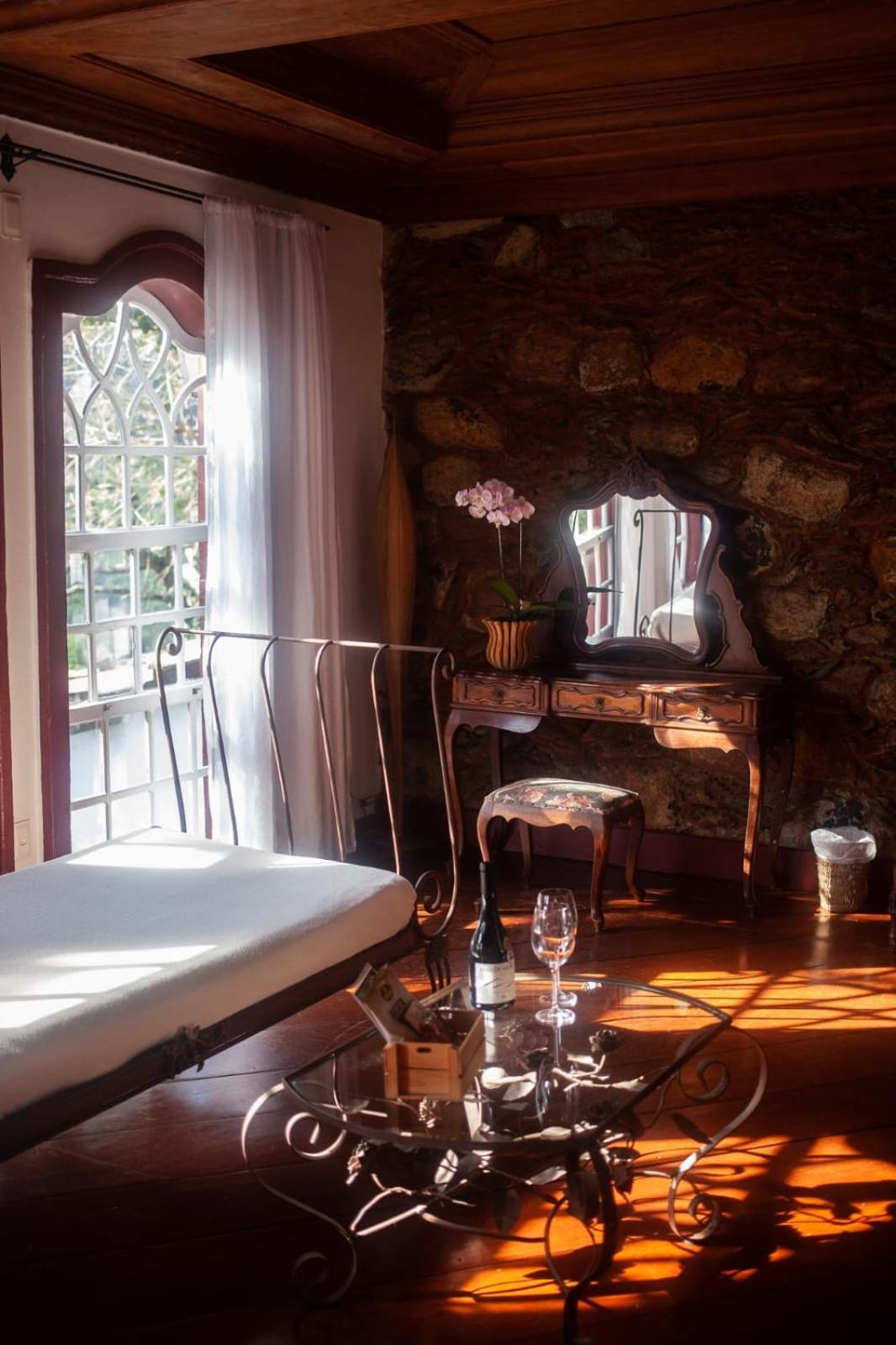 Almaserra Guest house